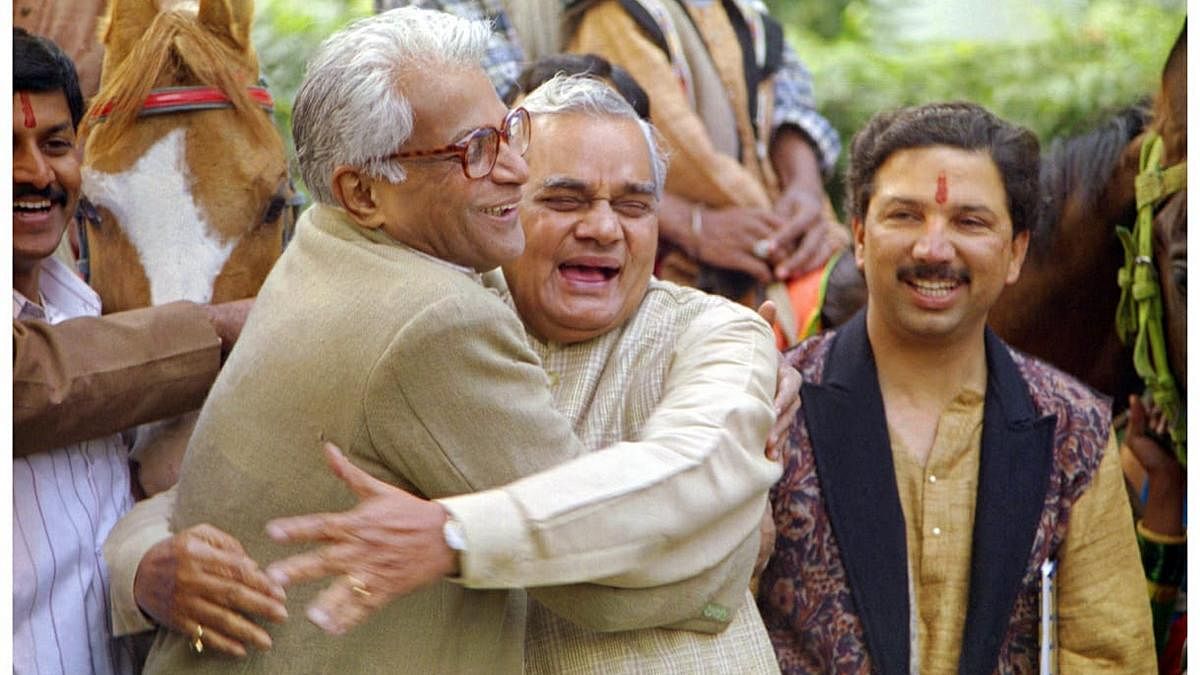 George-Fernandes3