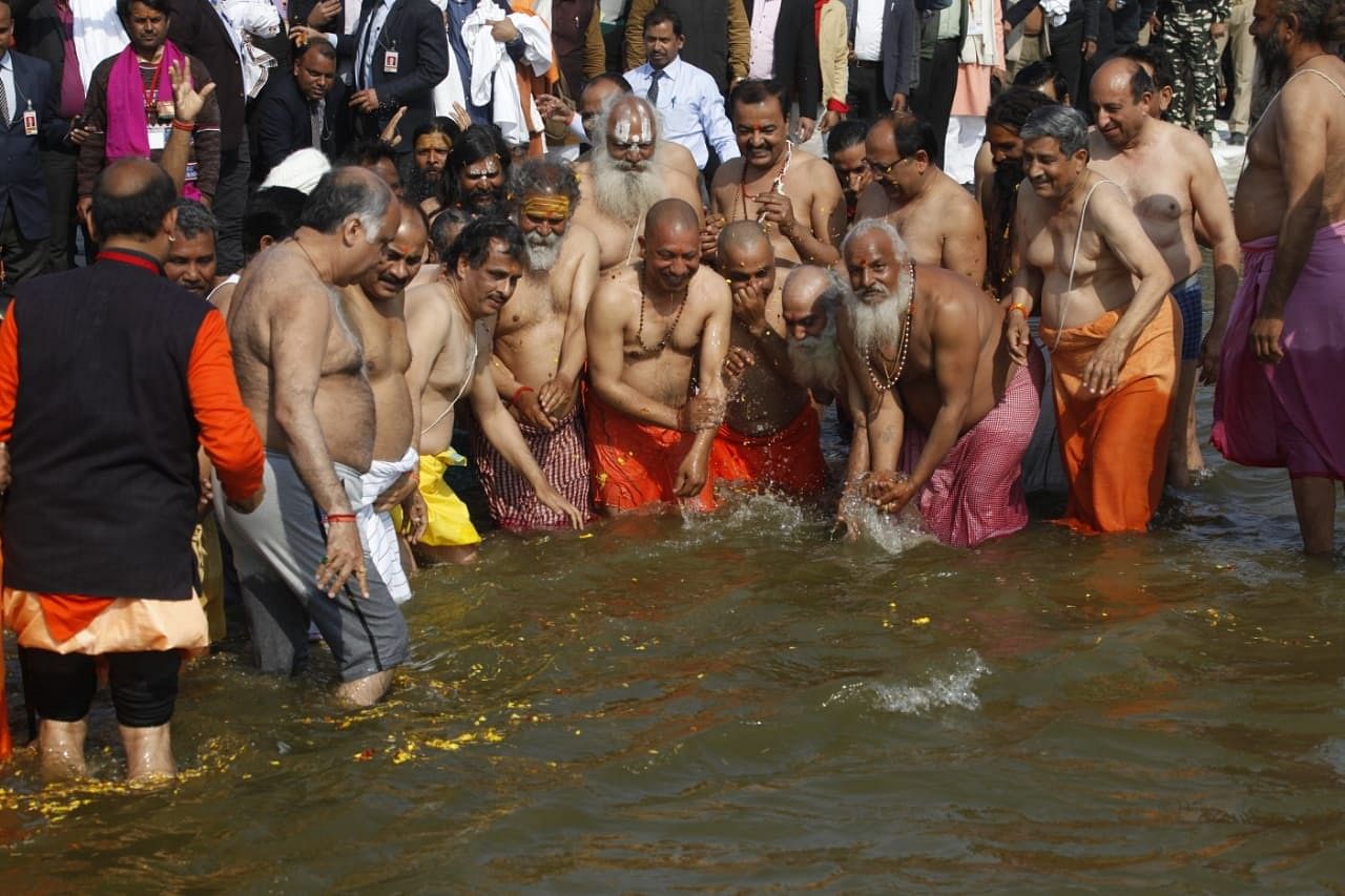 yogi adityanath at prayagraj