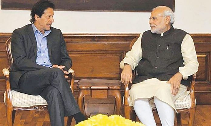 PM Narendra Modi and Pakistan PM Imran Khan