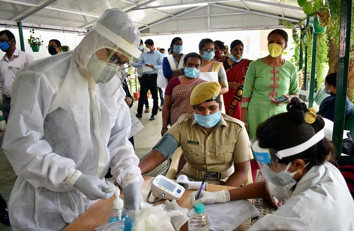 नहीं थम रहा कोविड-19 का कहर, भारत में हर दिन बढ़ रहे संक्रमितों के आंकड़े,  मुंबई से आगे निकली दिल्ली