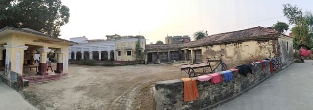 पुष्पम प्रिया चौधरी का दरभंगा के बिशनपुर स्थित पैतृक घर/ हेमंत कुमार पाण्डेय