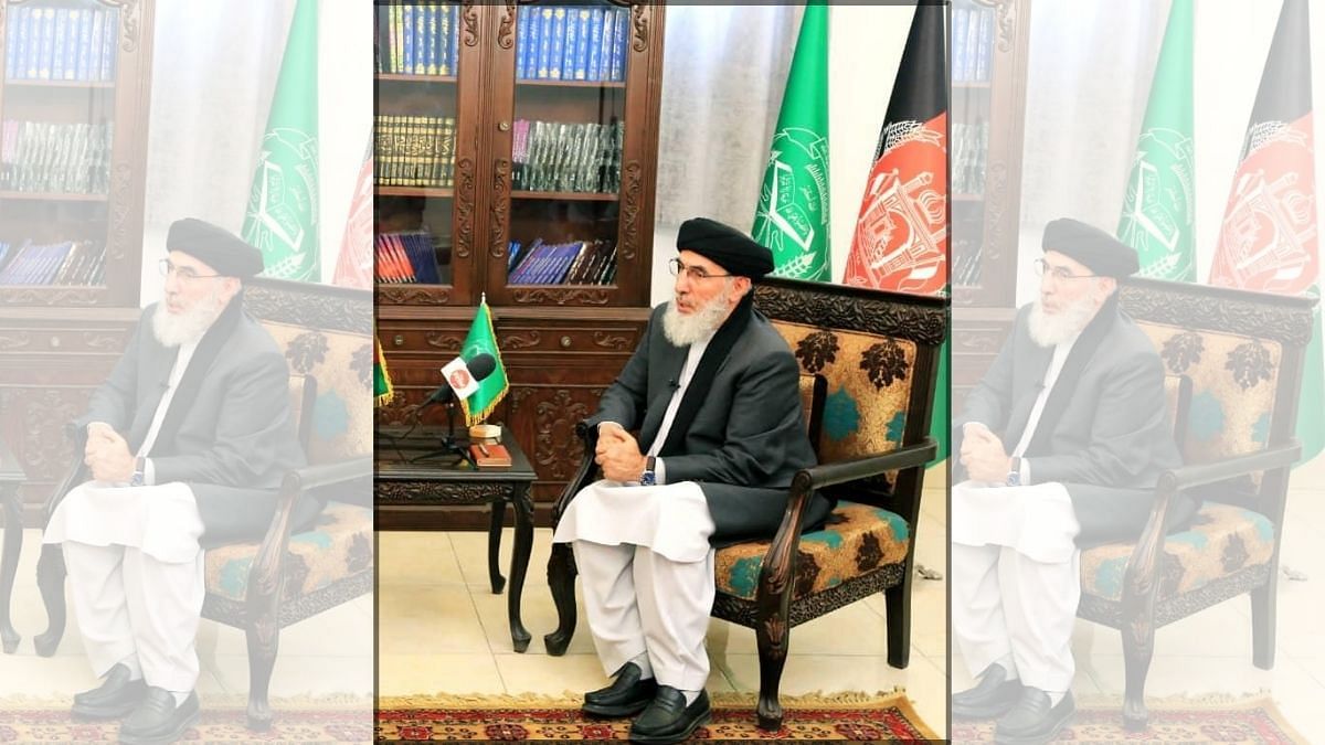 15 अगस्त 2021 को काबुल में हिज़्ब-ए-इस्लामी पार्टी के नेता और अफगानिस्तान के पूर्व प्रधानमंत्री गुलबुद्दीन हिकमतयार | दिप्रिंट
