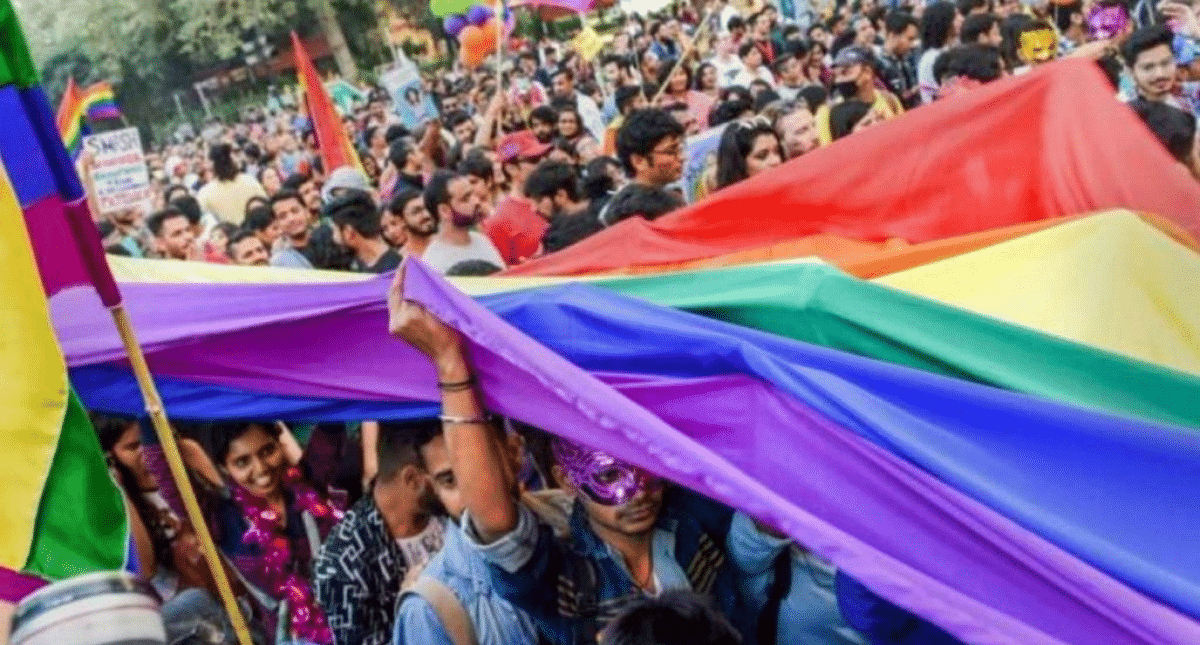 दिल्ली में LGBTQIA+ समुदाय और उनके समर्थकों की प्राइड मार्च के दौरान फाइल फोटो | पीटीआई