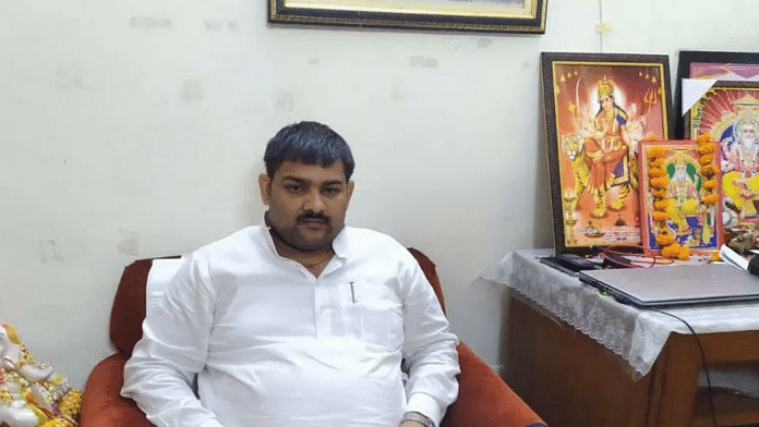महाराणा प्रताप सेना के राष्ट्रीय अध्यक्ष राजवर्धन सिंह परमार | क्रेडिट: फेसबुक/राजवर्धन सिंह परमार