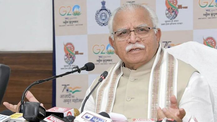 हरियाणा के सीएम मनोहर लाल खट्टर चंडीगढ़ में सूरजमुखी के बीज के लिए एमएसपी की मांग पर मीडिया से बातचीत करते हुए | स्पेशल अरेंजमेंट
