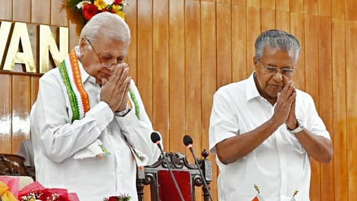 केरल के राज्यपाल आरिफ मोहम्मद खान और सीएम पिनाराई विजयन की फाइल फोटो | एएनआई