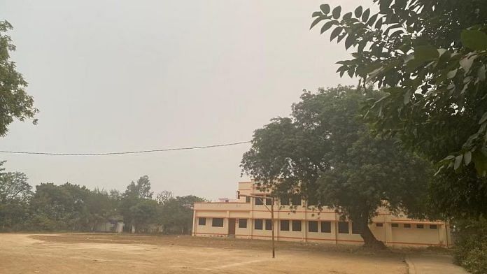 यूपी के उन्नाव में एक सरकारी स्कूल के 17 स्टूडेंट्स ने हेडमास्टर पर यौन उत्पीड़न का आरोप लगाया है | फोटो: शिखा सलारिया/दिप्रिंट