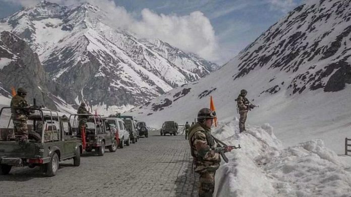 लद्दाख में भारतीय सैनिकों की फाइल फोटो | प्रतीकात्मक तस्वीर | फोटो: स्पेशल अरेंजमेंट