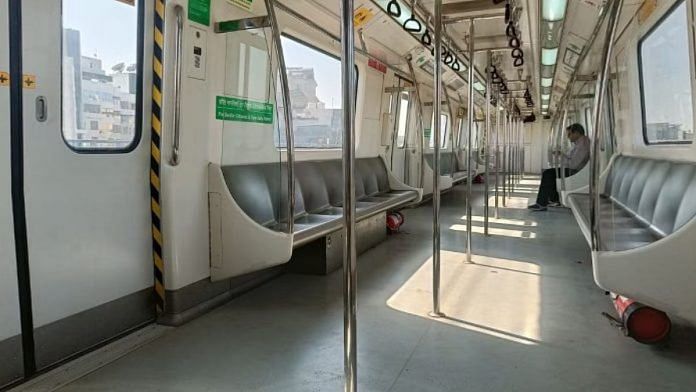 जयपुर मेट्रो, जो उद्घाटन के समय निवासियों के लिए प्रतिष्ठा का प्रतीक थी, आज भारी वित्तीय घाटे से जूझ रही है और नौ वर्षों की अवधि में इसके 12 से अधिक प्रमुख रहे हैं | फोटो: कृष्ण मुरारी/दिप्रिंट