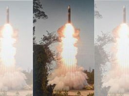 MIRV तकनीक वाली अग्नि-V मिसाइल ने ओडिशा के तट से उड़ान भरी | क्रेडिट:X/@SpokespersonMoD