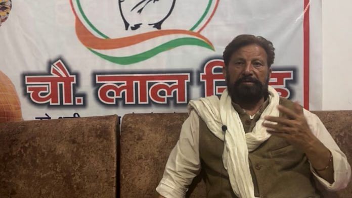 कठुआ में चौधरी लाल सिंह | फोटो: अमोघ रोहमेत्रा/दिप्रिंट