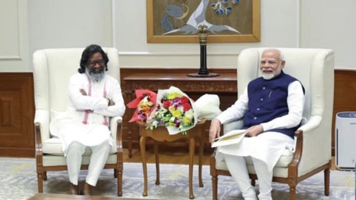 झारखंड के मुख्यमंत्री हेमंत सोरेन और भारत के प्रधानमंत्री नरेंद्र मोदी | एक्स/@narendramodi